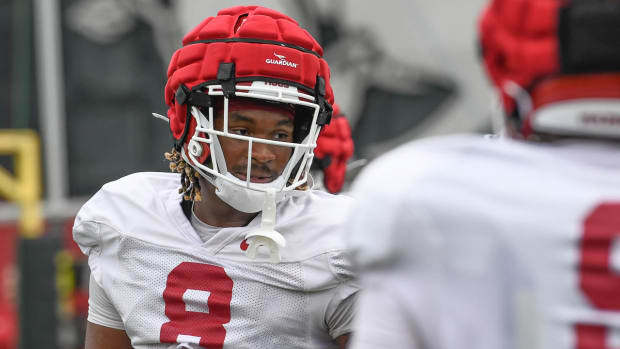 Razorbacks tight end Ty Washington during practice Monday morning on the outdoor practice field